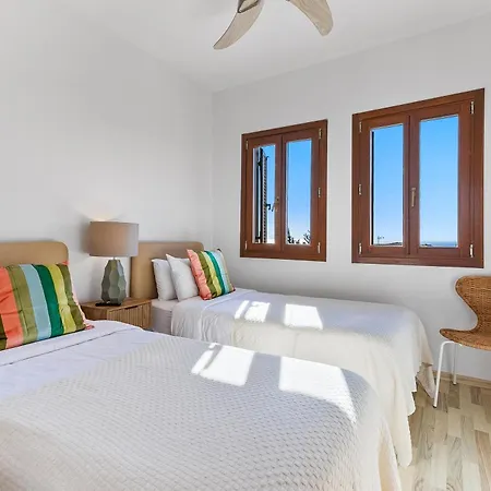 2 Bedroom Thalassa With Sea And Sunset Views, Aphrodite Hills Kuklia