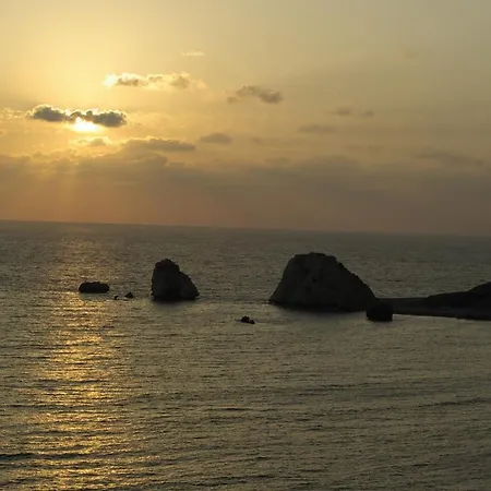 2 Bedroom Thalassa With Sea And Sunset Views, Aphrodite Hills Apartment