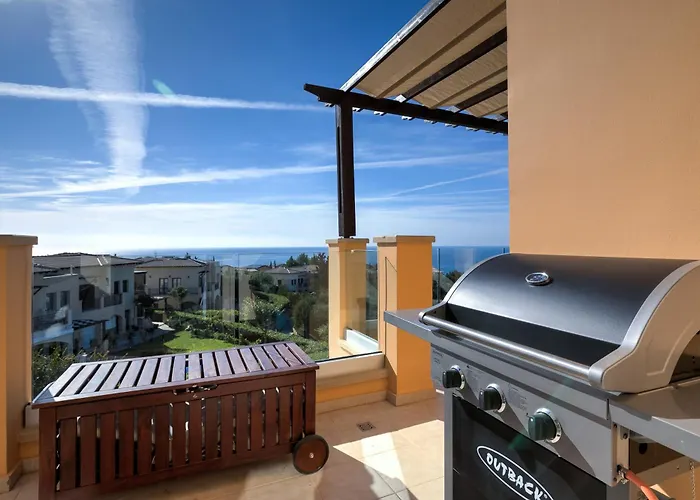 2 Bedroom Thalassa With Sea And Sunset Views, Aphrodite Hills アパート