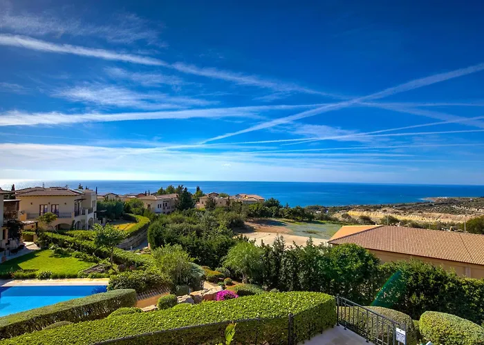 2 Bedroom Thalassa With Sea And Sunset Views, Aphrodite Hills アパート *